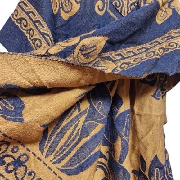 Fringed Poncho Cape Serape Boho Black Floral Southern Chic Size 2X Mexico - Picture 4 of 7